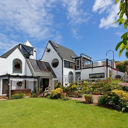 Tivoli Homestay New Plymouth Exterior photo