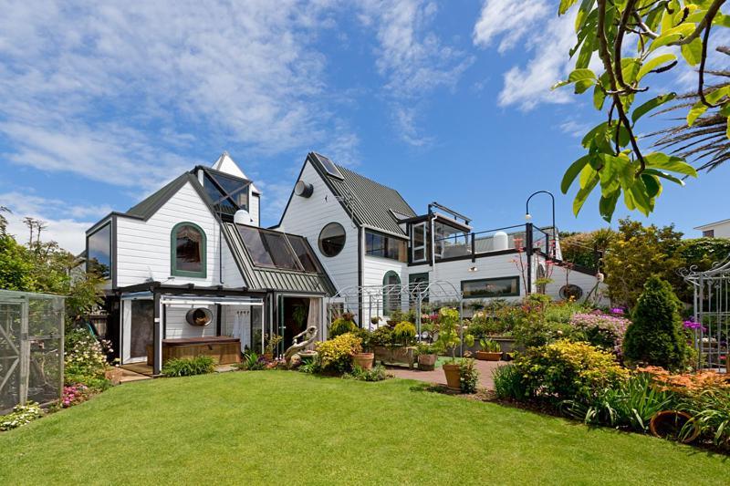 Tivoli Homestay New Plymouth Exterior photo