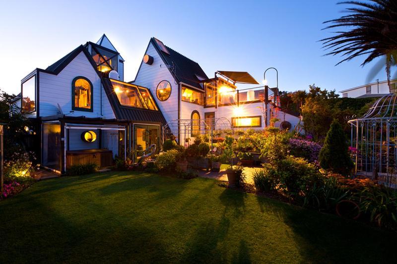 Tivoli Homestay New Plymouth Exterior photo