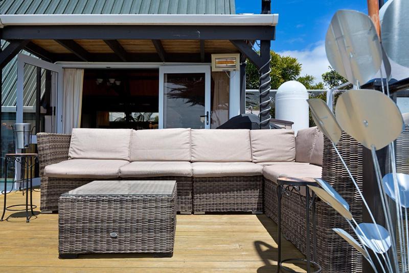 Tivoli Homestay New Plymouth Exterior photo