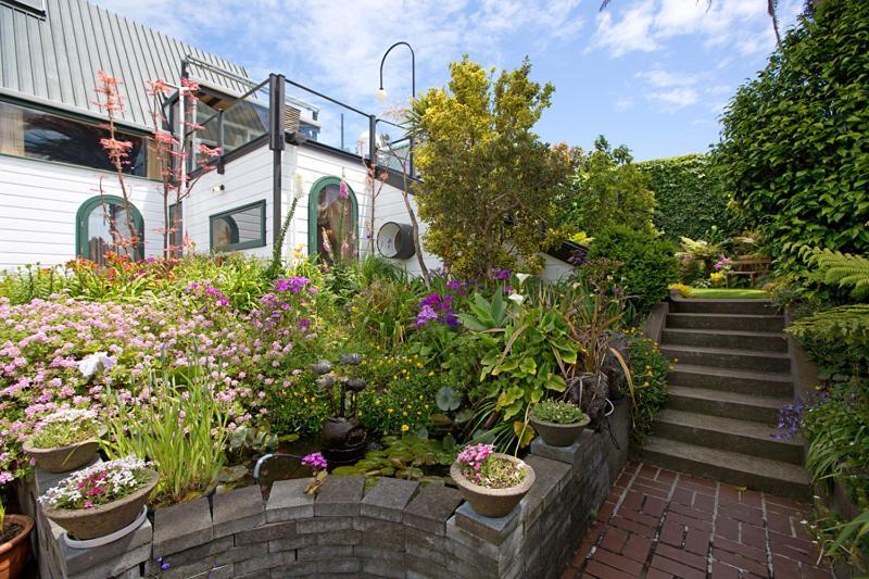 Tivoli Homestay New Plymouth Exterior photo